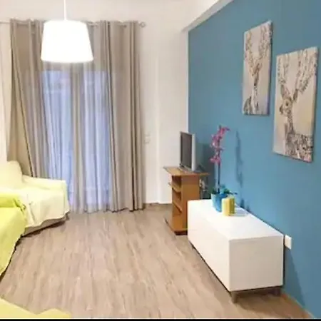 Loutraki By The Sea Apartment Exterior photo